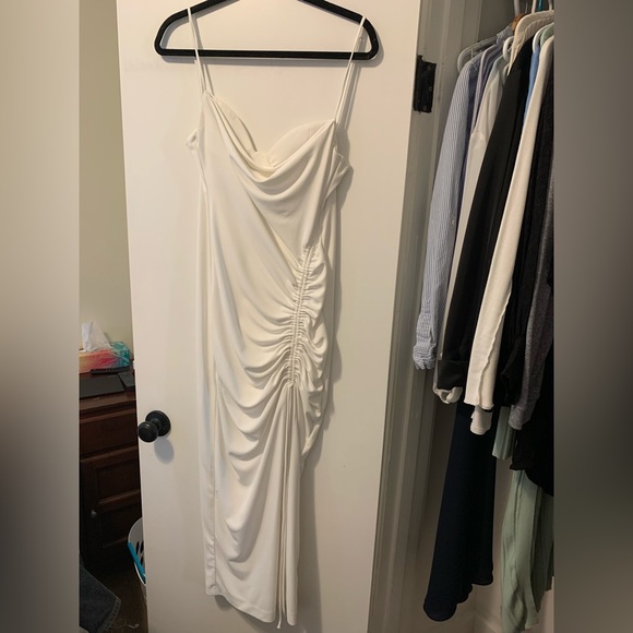 Zara MIDI Dress - Picture 3 of 7